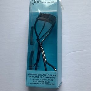 NIB Quo Professional Eyelash Curler w. 2 Refill Pads